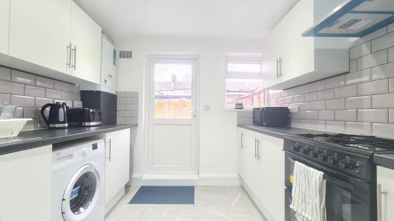 לונדון Spacious Room In Manor Park מראה חיצוני תמונה